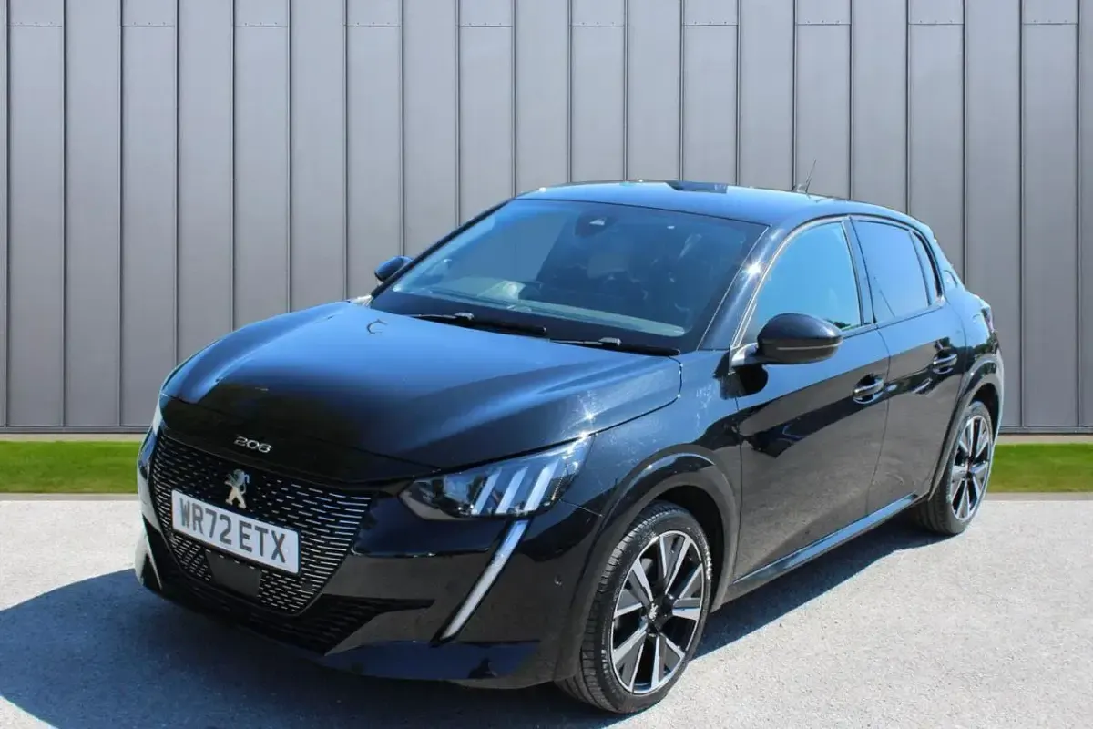 Used Peugeot 208 GT 99 HP (72 kW) 2022 Black Hatchback