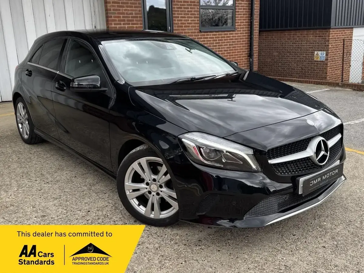 Begagnad Mercedes A200 Premium 2016 Svart Halvkombi