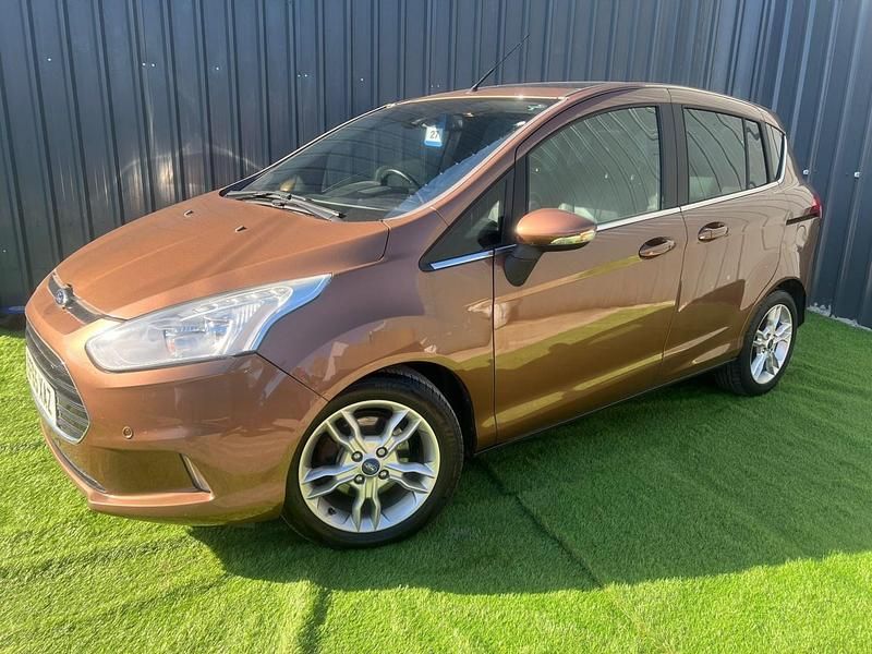 Used Ford B-MAX Titanium X 105 HP (77 kW) 2015 Gold MPV