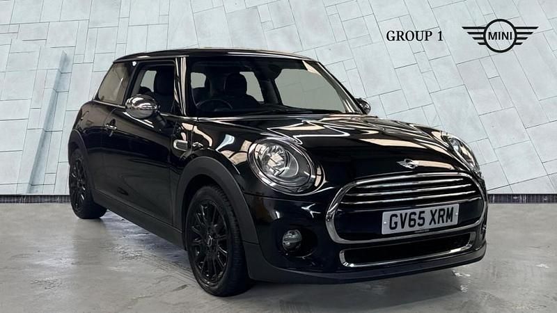 Black Used 2015 Mini Cooper Hatch Hatchback | £10,450 (Fair price) - Image 1/4