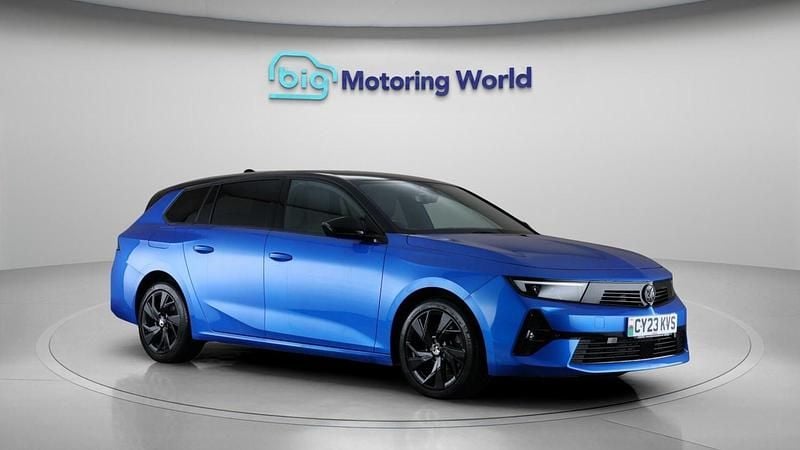 Blue Used 2023 Vauxhall Astra S Estate | £16,600 (Fair price) - Image 1/4