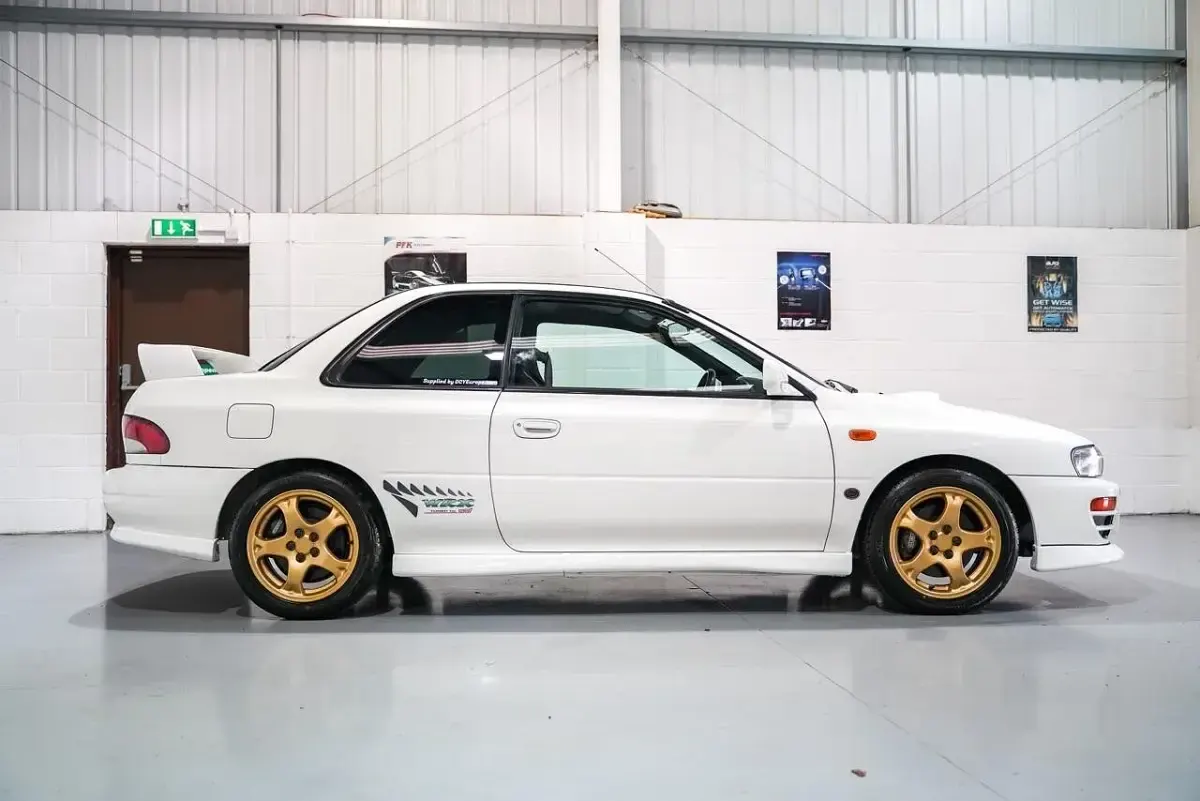 Used Subaru Impreza 1998 White Sedan