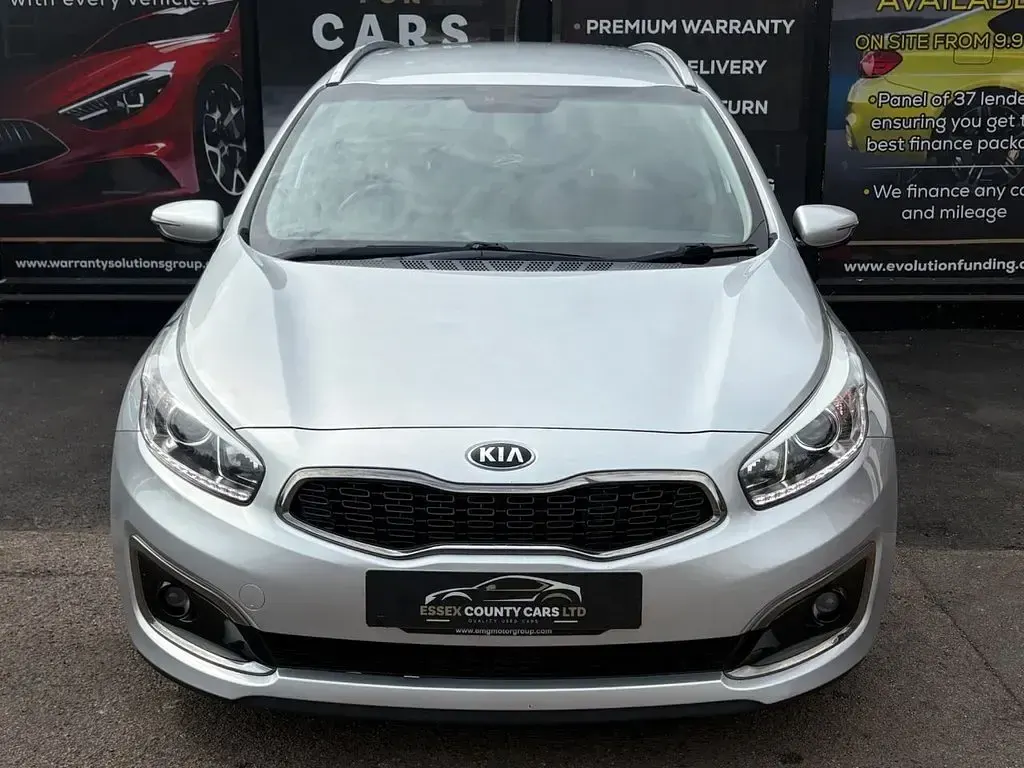 Used Kia Ceed Sportswagon 134 HP (98 kW) 2016 Silver Estate