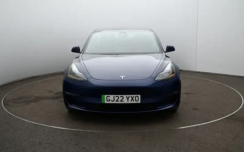 Używany Tesla Model 3 Performance 355 kW (483 KM) 2022 Niebieski Sedan/Limuzyna