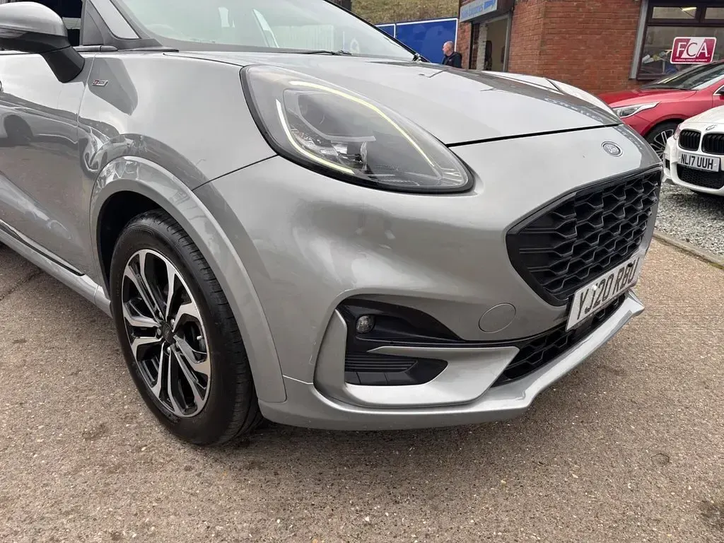 Used Ford Puma ST-Line 100 HP (73 kW) 2020 Silver SUV