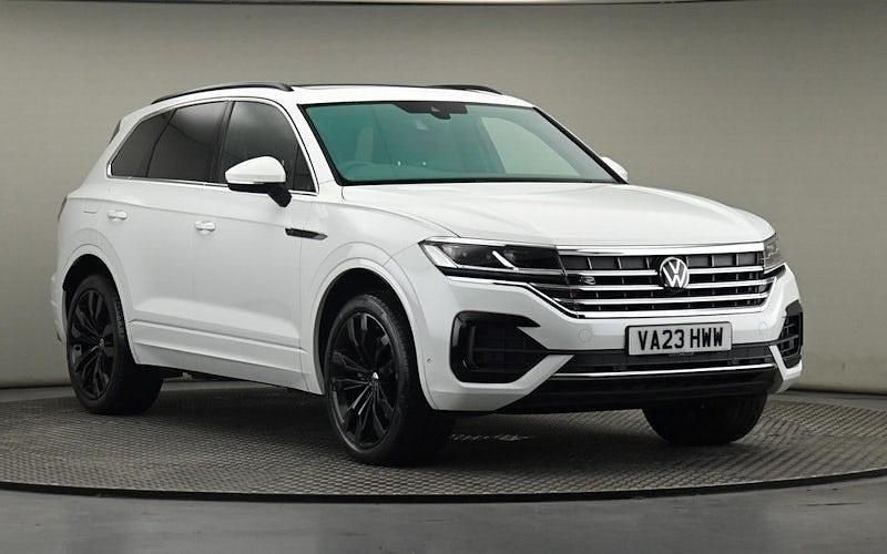 Pure white Used 2023 VW Touareg R-line SUV | £43,750 (Good price) - Image 1/4