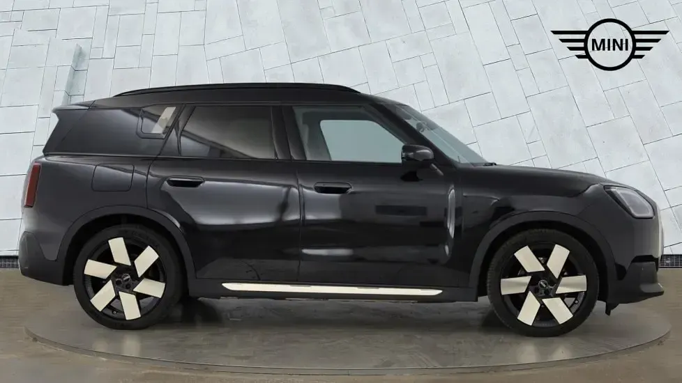 Used Mini Countryman 147 kW (201 HP) 2024 Black SUV