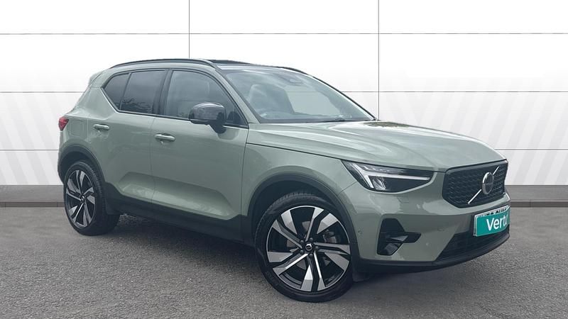 Used 2023 Volvo XC40 Ultimate SUV | £29,990 (Good price) - Image 1/3