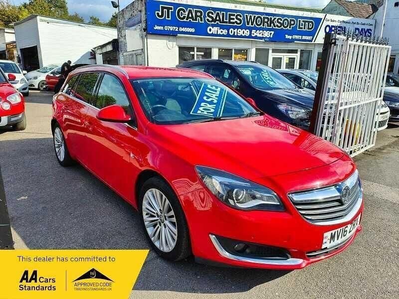 Red Used 2016 Vauxhall Insignia SRi Estate | £5,500 (Fair price) - Image 1/4