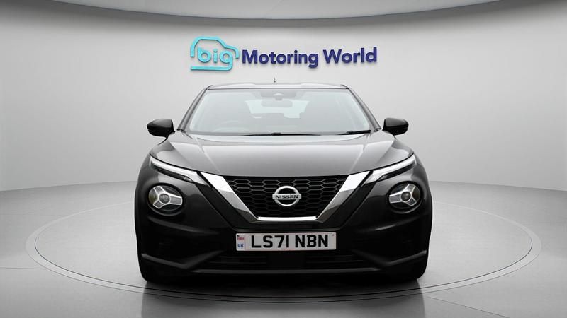 Used Nissan Juke Acenta 114 HP (83 kW) 2022 Black SUV