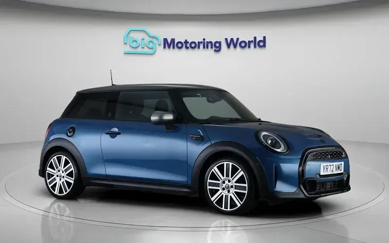 Used Mini Cooper S Exclusive 178 HP (130 kW) 2022 Blue Hatchback