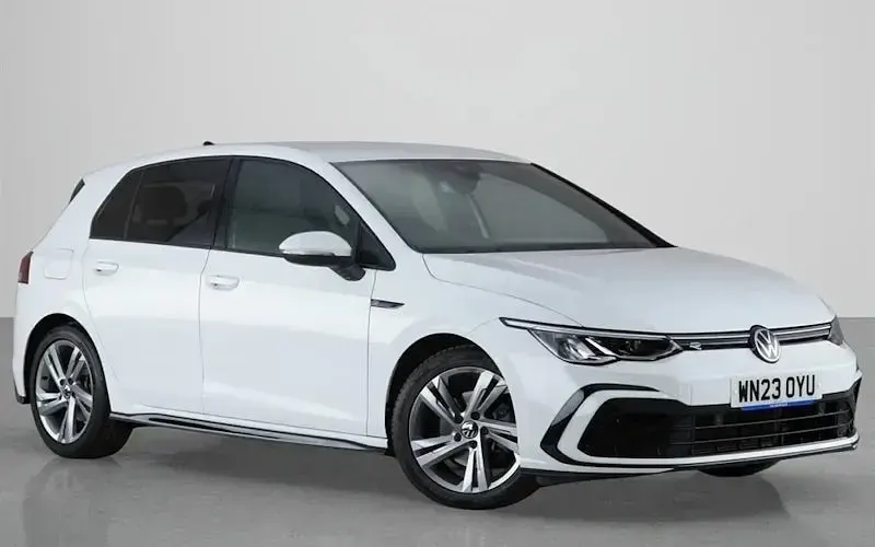 Used VW Golf VIII R-line 150 HP (110 kW) 2023 Hatchback