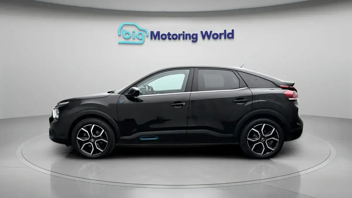 Used Citroën e-C4 Shine 100 kW (136 HP) 2021 Black Hatchback