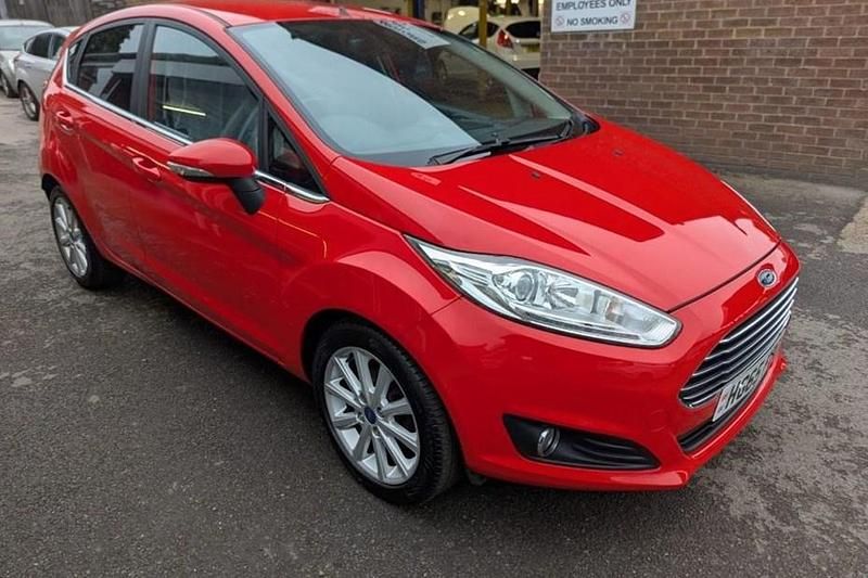 Red Used 2015 Ford Fiesta Titanium Hatchback | £7,995 (Expensive) - Image 1/1