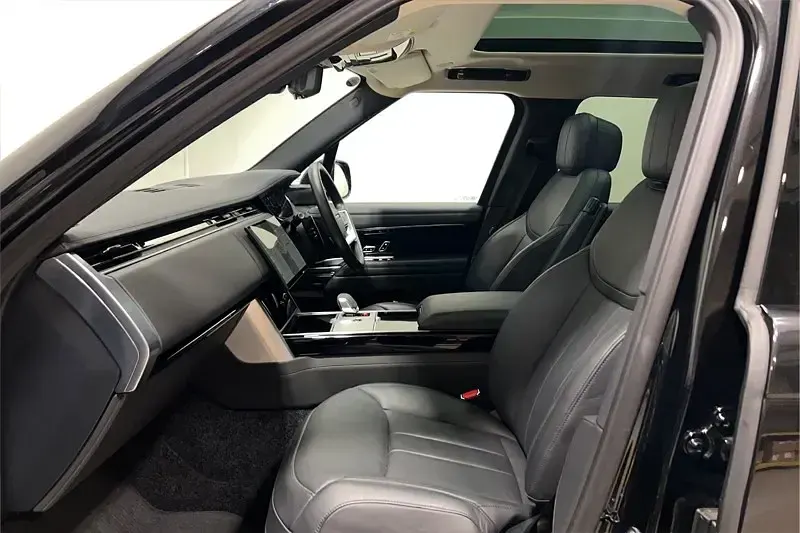 Used Land Rover Range Rover HSE 345 HP (253 kW) 2024 Black SUV