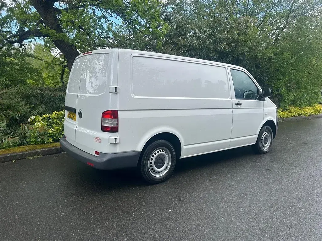 Usado VW Transporter 102 HP (75 kW) 2011 Branco Van