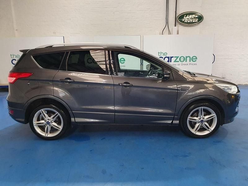Usado Ford Kuga Titanium X 180 HP (132 kW) 2016 Cinzento SUV