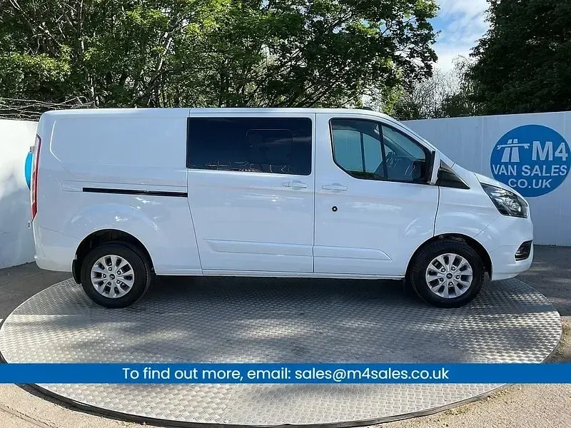 Używany Ford Transit Custom Limited 130 KM (95 kW) 2021 Biały Kombi