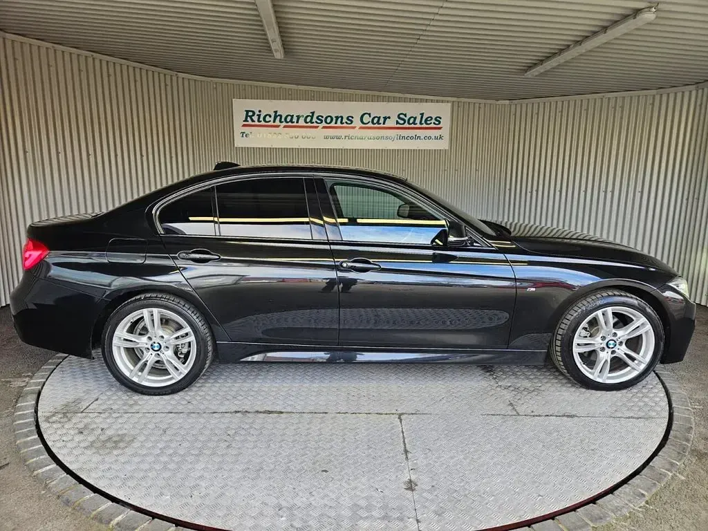 Begagnad BMW 320 M Sport 190 HK (139 kW) 2018 Svart Sedan