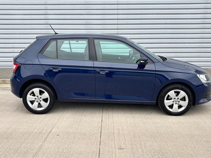 Used Skoda Fabia SE 95 HP (69 kW) 2017 Blue Hatchback