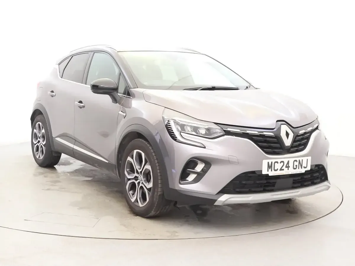 Second-hand Renault Captur Techno 143 CP (105 kW) 2024 Gri SUV