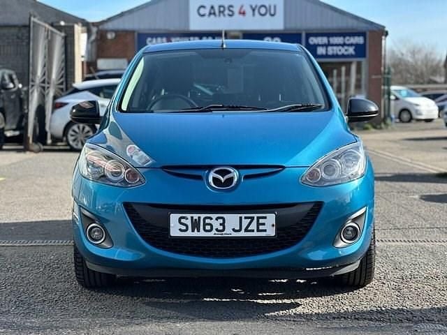 Begagnad Mazda 2 Edition 84 HK (61 kW) 2014 Blå Halvkombi