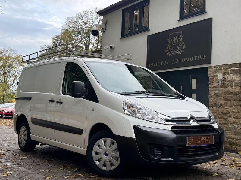 White Used 2015 Citroën Dispatch MPV | £4,480 (Super price) - Image 1/4