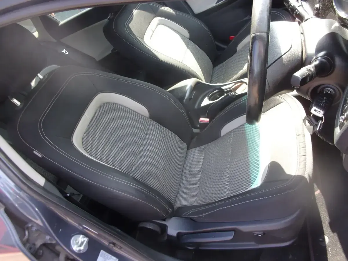 Used Kia Ceed 128 HP (94 kW) 2014 Blue Hatchback