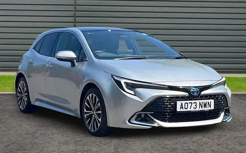 Used Toyota Corolla Design 140 HP (102 kW) 2023 Hatchback