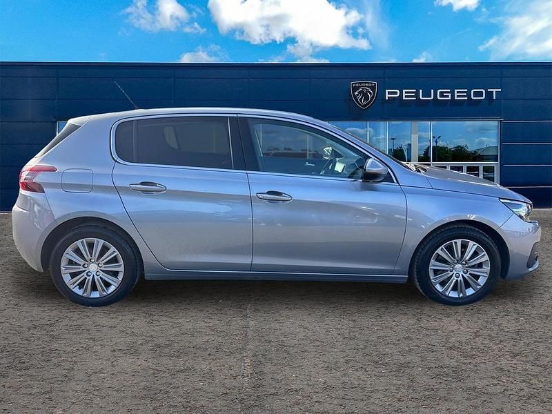 Usado Peugeot 308 Allure 2021 Cinzento Citadino