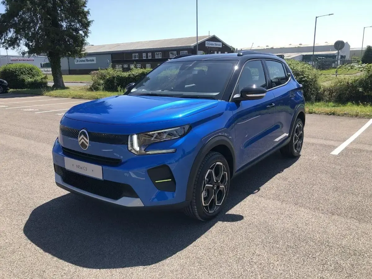 New Citroën C3 99 HP (72 kW) 2026 Blue SUV