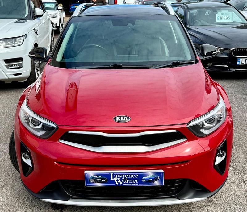 Używany Kia Stonic 118 KM (86 kW) 2018 Czerwony SUV