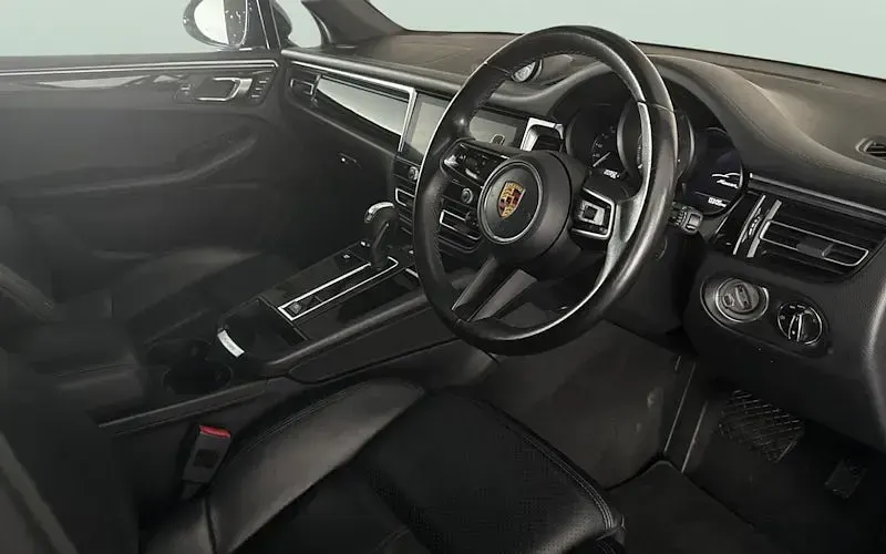 Used Porsche Macan 380 HP (279 kW) 2021 Blue SUV