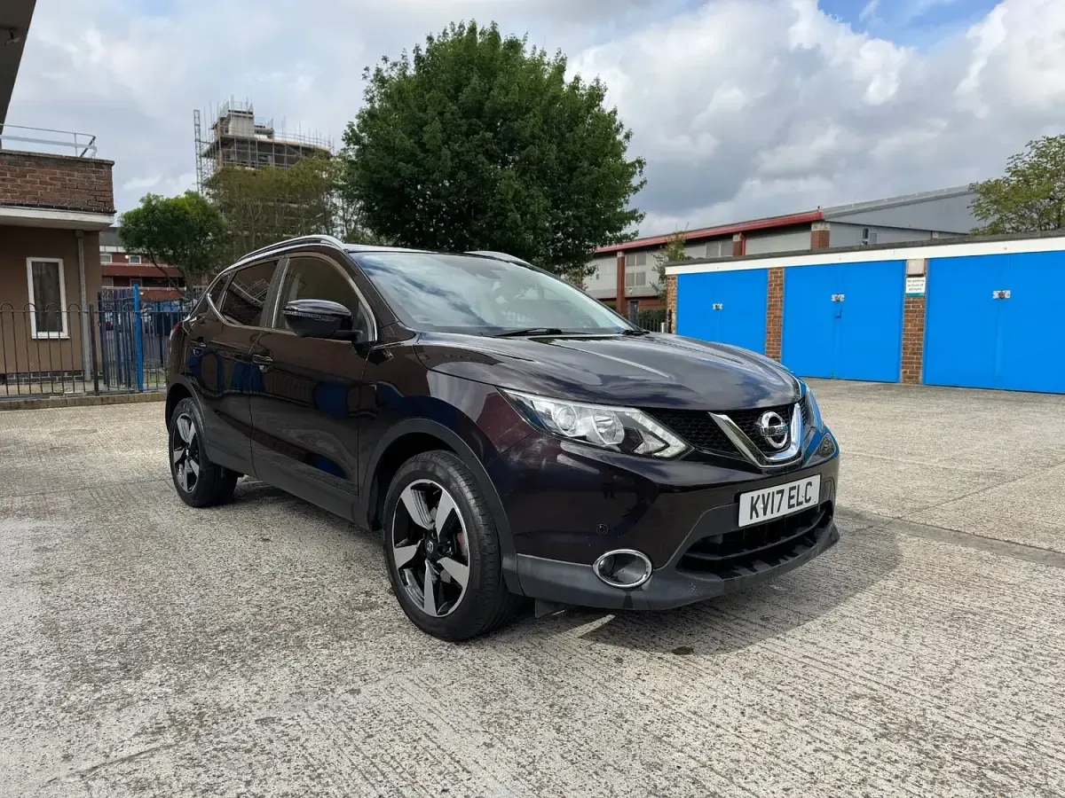 Used Nissan Qashqai N-Connecta 2017 Black SUV