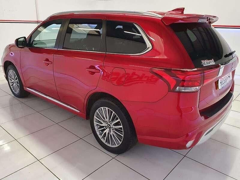 Used Mitsubishi Outlander P-HEV 2020 Red Estate