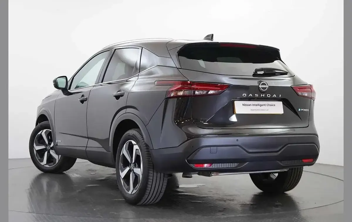 Used Nissan Qashqai Acenta Premium 187 HP (137 kW) 2023 Black SUV
