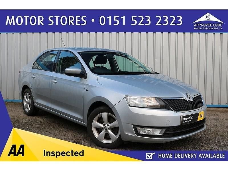 Silver Used 2014 Skoda Rapid SE Hatchback | £4,195 (Fair price) - Image 1/4