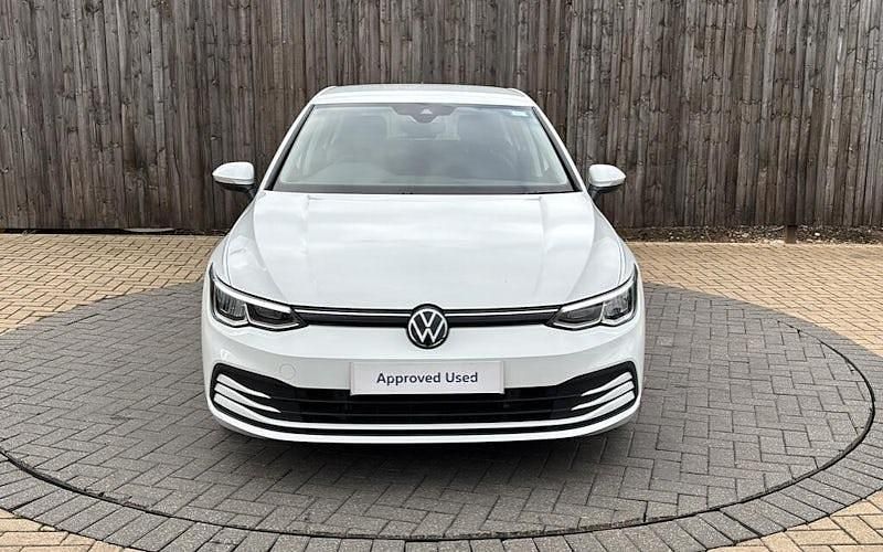 Used 2023 VW Tiguan Life SUV | £16,599 (Super price) - Image 1/4