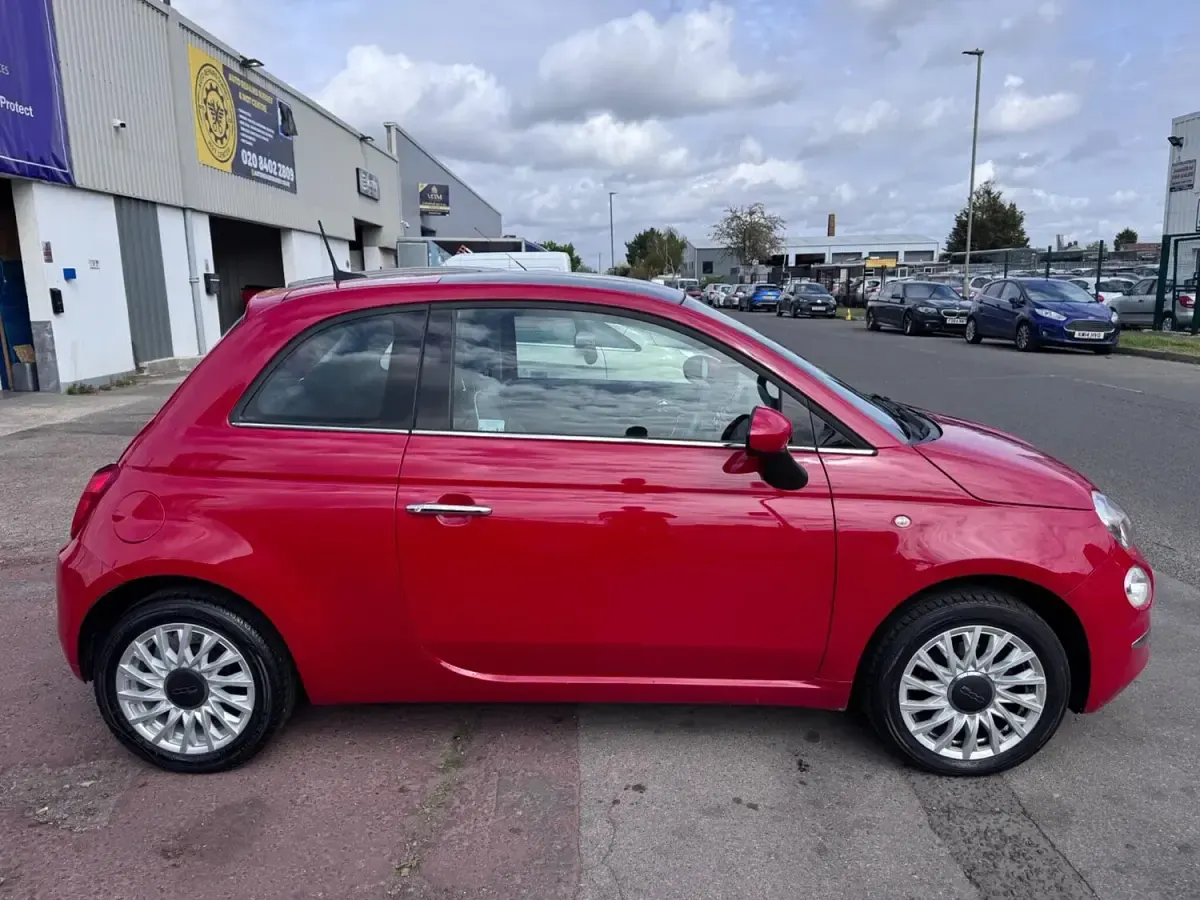 Used Fiat 500 Lounge 69 HP (50 kW) 2017 Red Hatchback