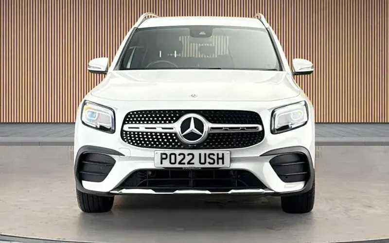 Used Mercedes GLB200 AMG line 163 HP (119 kW) 2022 White SUV