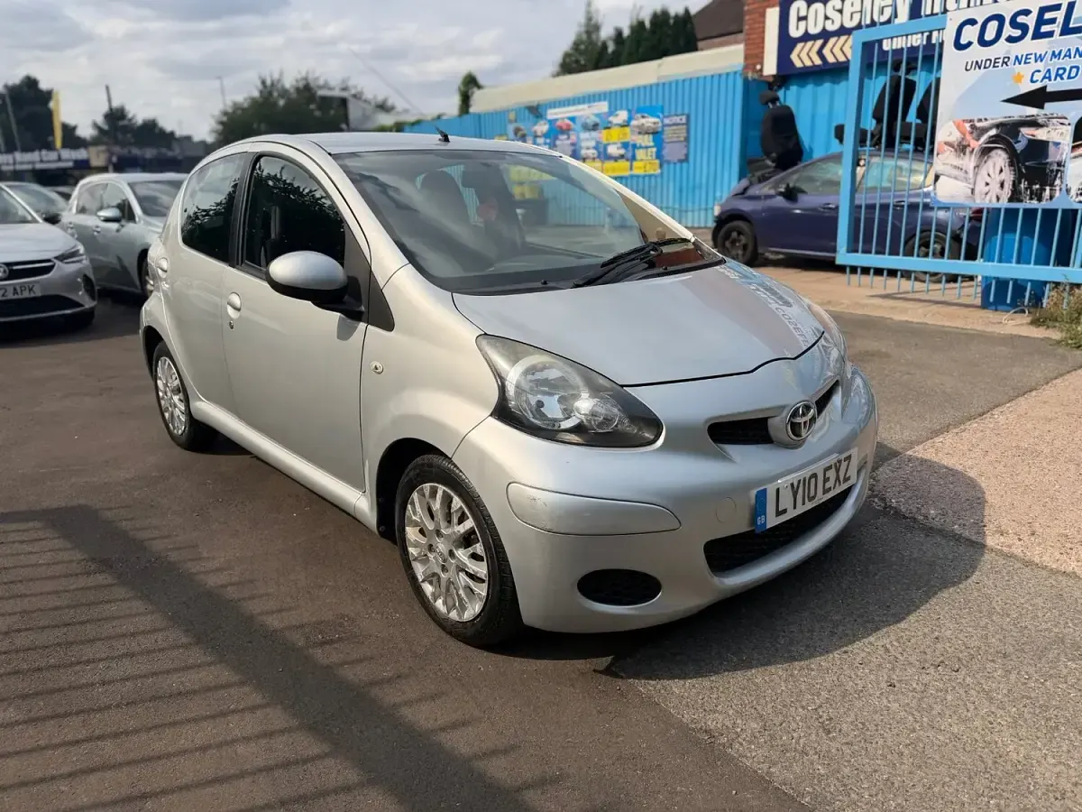 Used Toyota Aygo Platinum 2010 Silver Hatchback