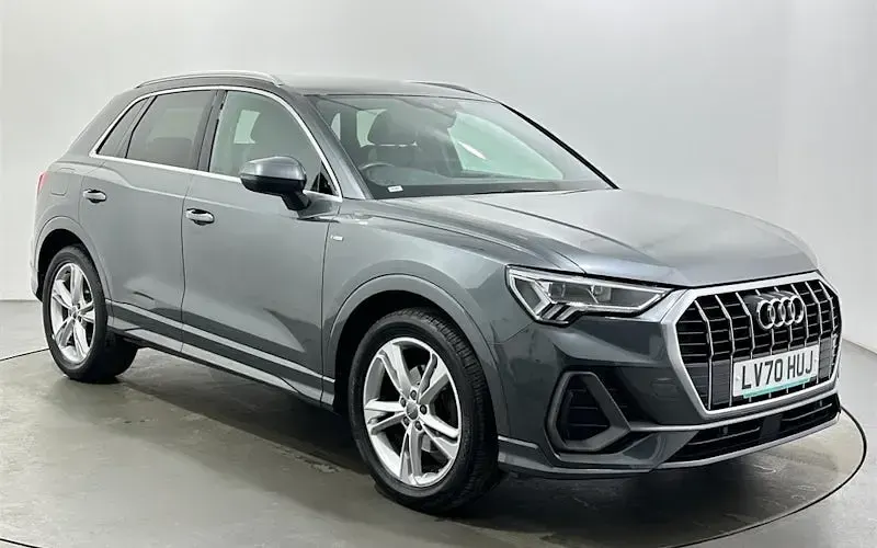 Usado Audi Q3 S-Line 150 HP (110 kW) 2023 SUV