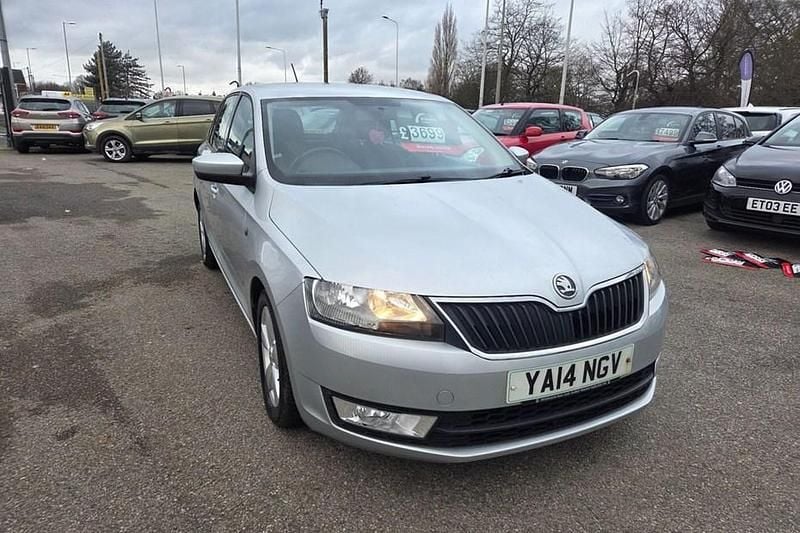Used Skoda Rapid SE 110 HP (80 kW) 2014 Silver Hatchback