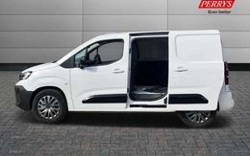 Used Peugeot E-Partner 100 kW (136 HP) 2025 MPV
