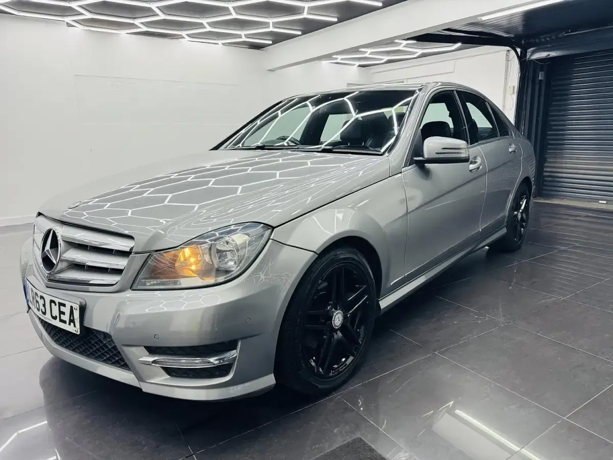 Used Mercedes C250 AMG 201 HP (147 kW) 2013 Silver Sedan