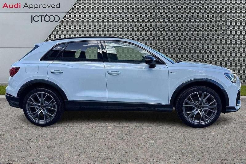Used Audi Q3 Black Edition 148 HP (108 kW) 2025 White SUV
