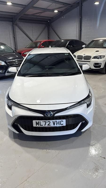 White Used 2022 Toyota Corolla Estate | £16,450 (Super price) - Image 1/4