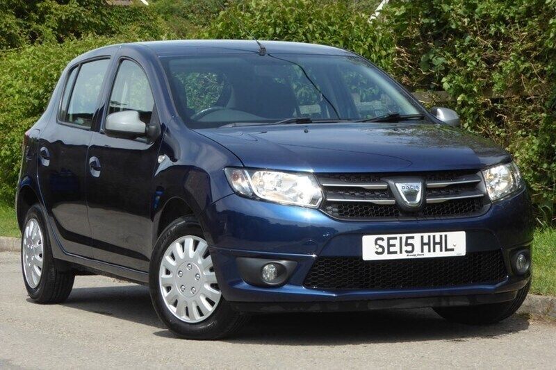 Blue Used 2015 Dacia Sandero Lauréate Hatchback | £4,350 (Good price) - Image 1/1