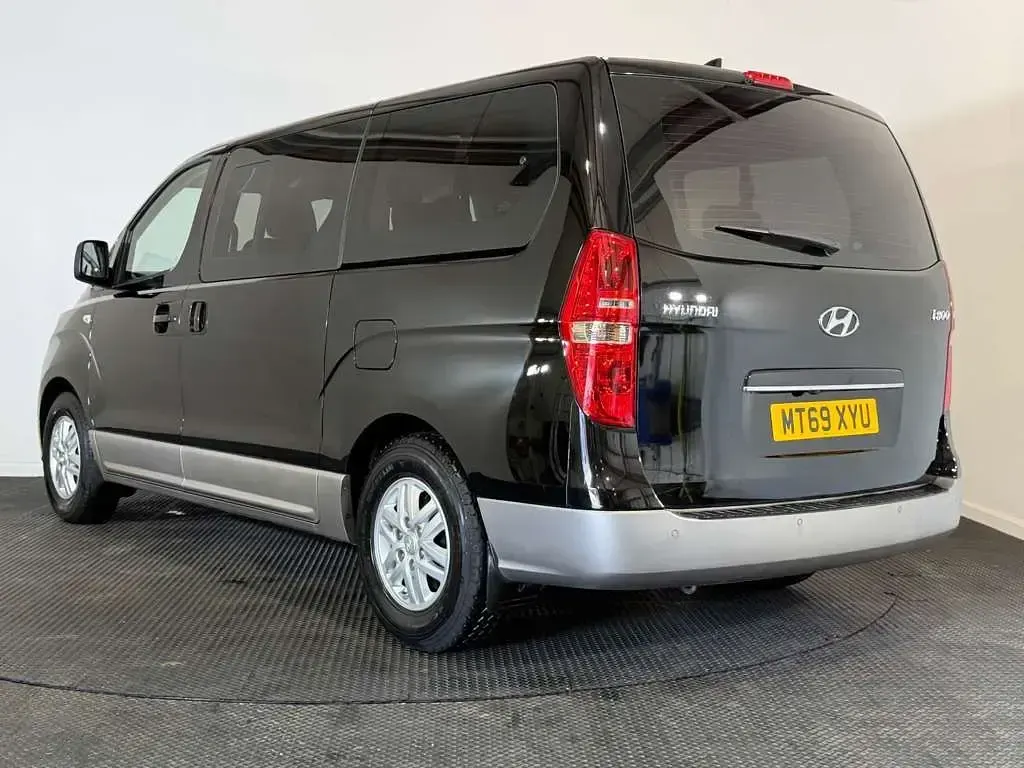 Used Hyundai I800 SE 2019 Black MPV