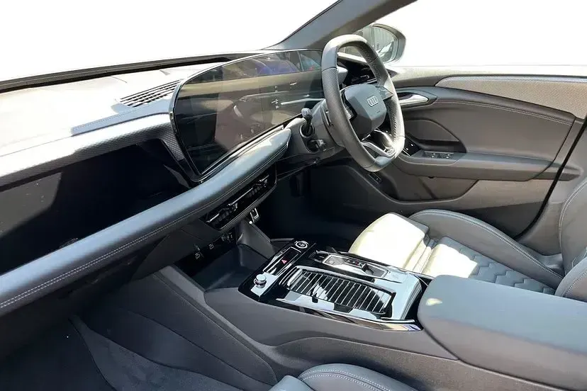 New Audi A6 e-tron S-Line 269 kW (367 HP) 2025 Mythos black Hatchback